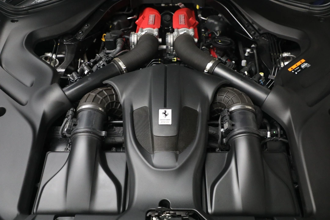 2022 Ferrari Roma - Image 24 of 28
