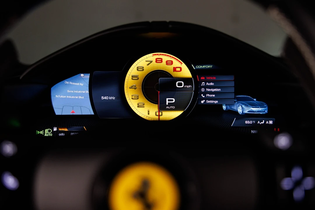 2022 Ferrari Roma - Image 19 of 21