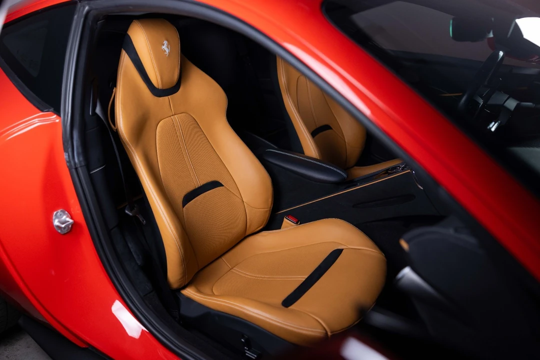 2022 Ferrari Roma - Image 14 of 21