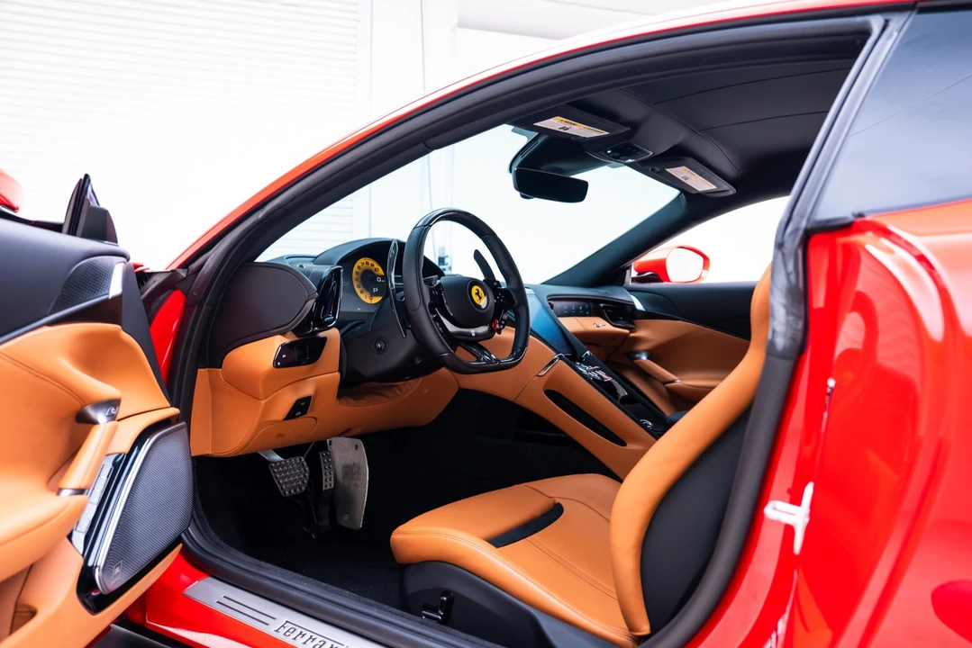 2022 Ferrari Roma - Image 2 of 12