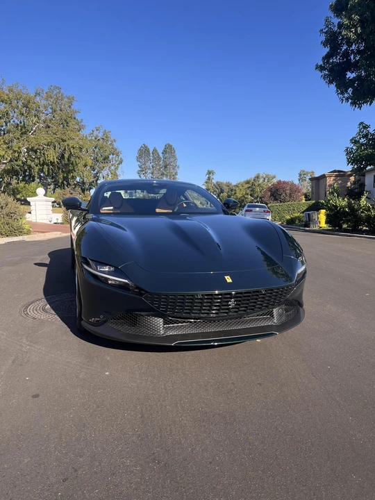 2022 Ferrari Roma - Image 13 of 31
