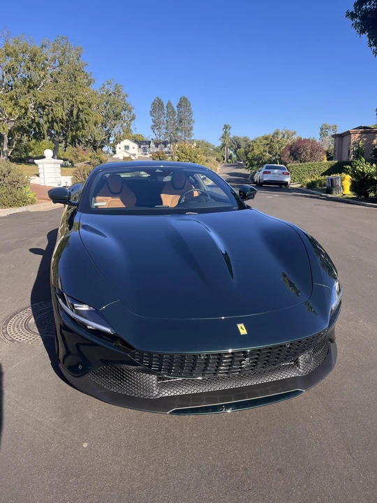 2022 Ferrari Roma - Image 14 of 31