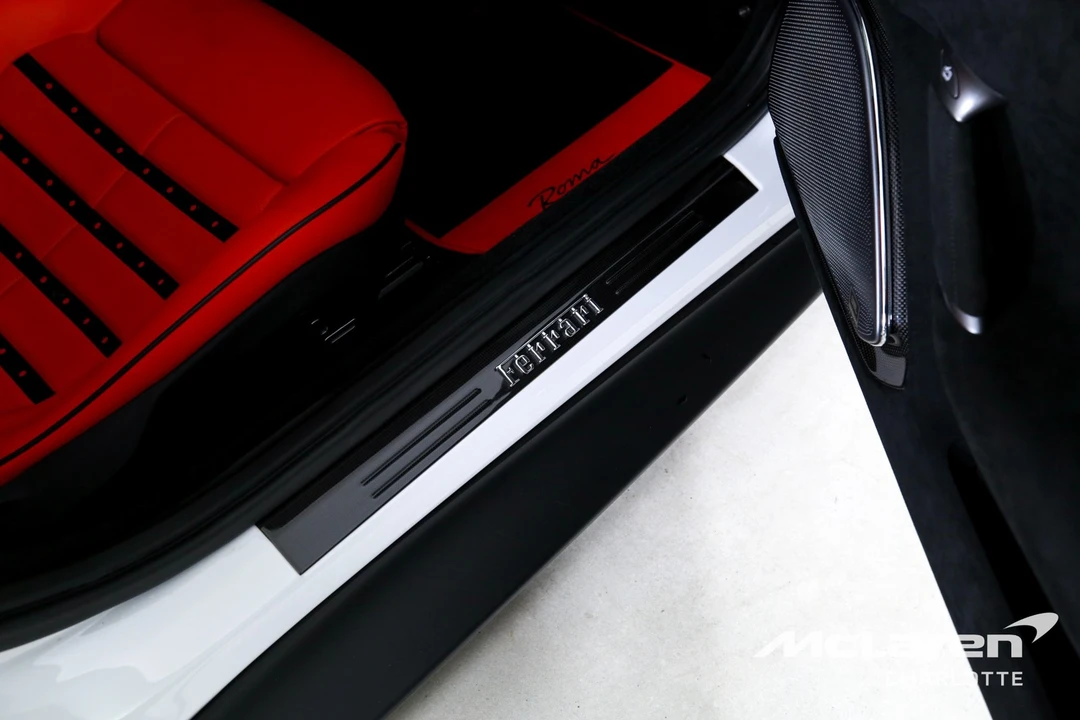 2022 Ferrari Roma - Image 24 of 31