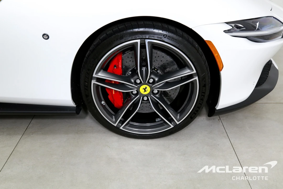 2022 Ferrari Roma - Image 29 of 31