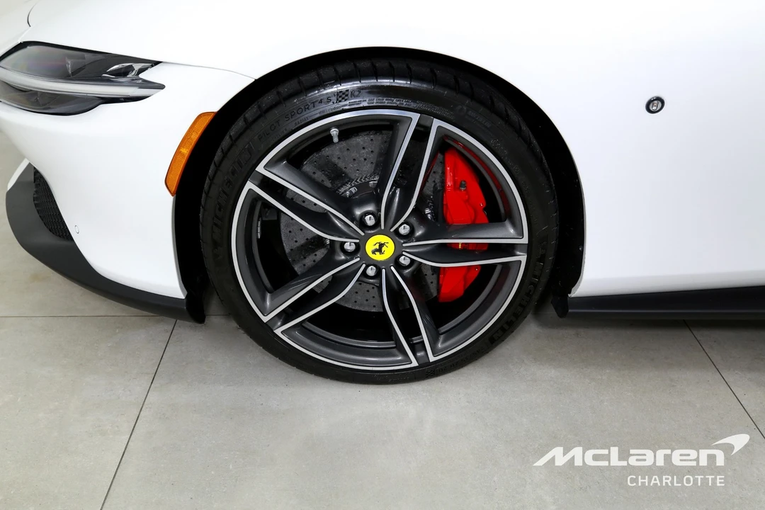2022 Ferrari Roma - Image 30 of 31