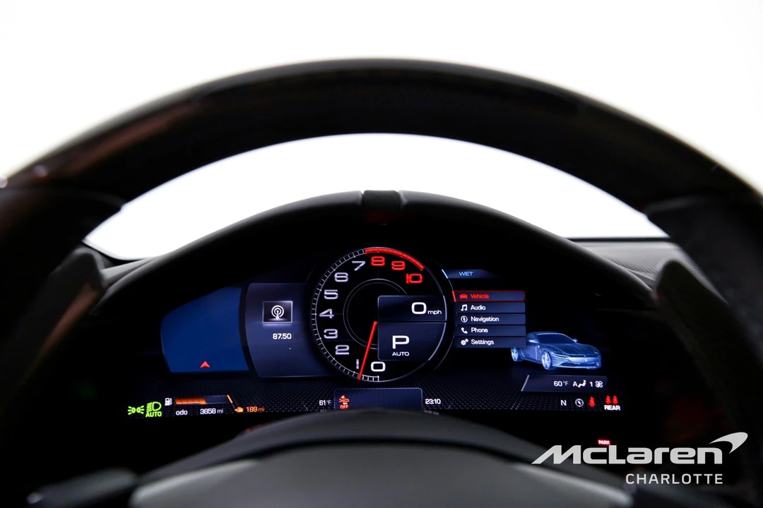 2022 Ferrari Roma - Image 13 of 31