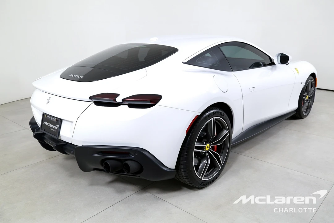 2022 Ferrari Roma - Image 8 of 12