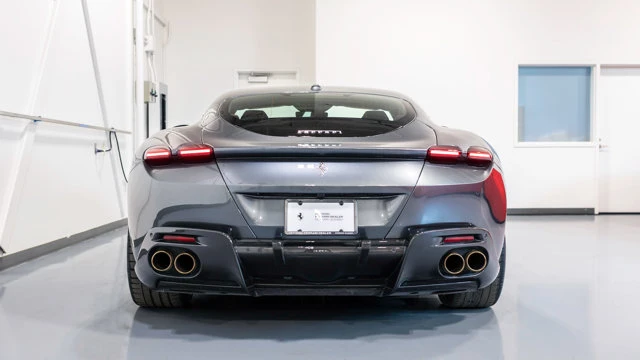 2022 Ferrari Roma - Image 14 of 15
