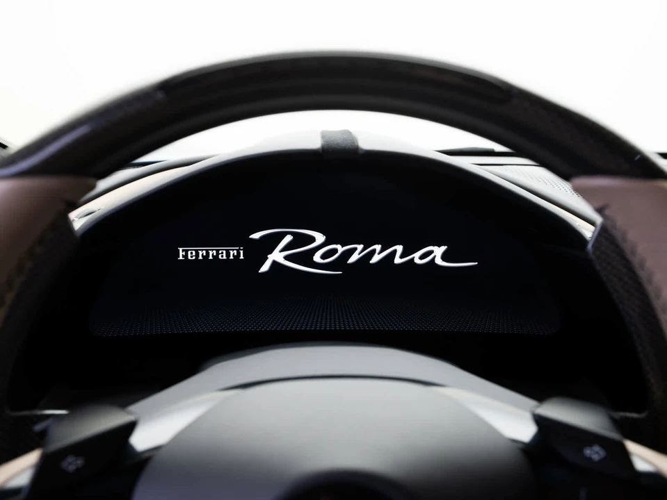 2022 Ferrari Roma - Image 11 of 31