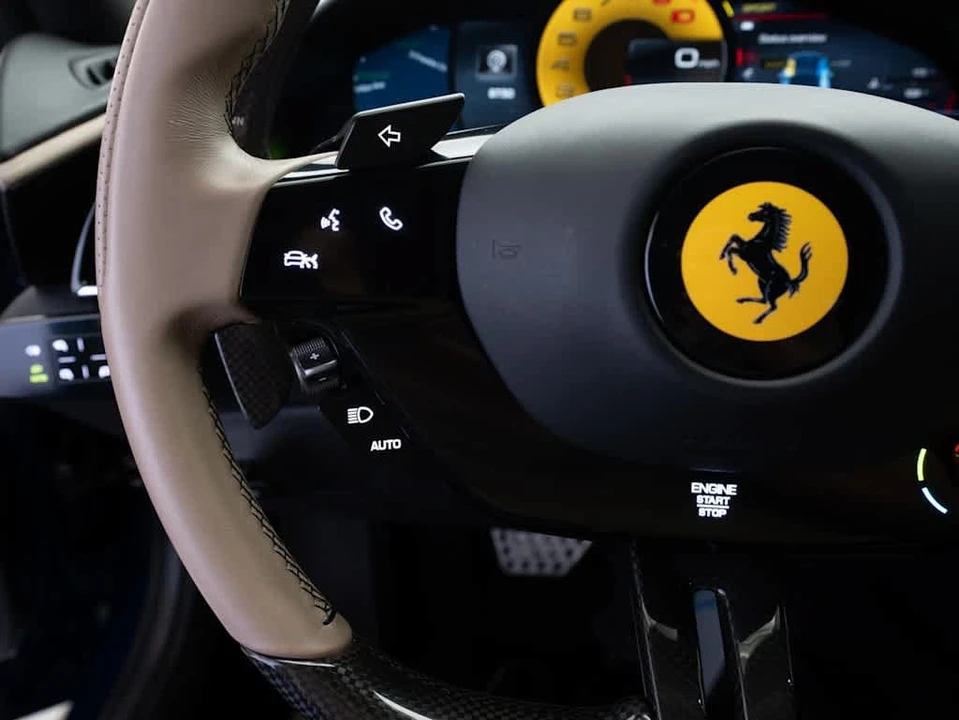 2022 Ferrari Roma - Image 23 of 31