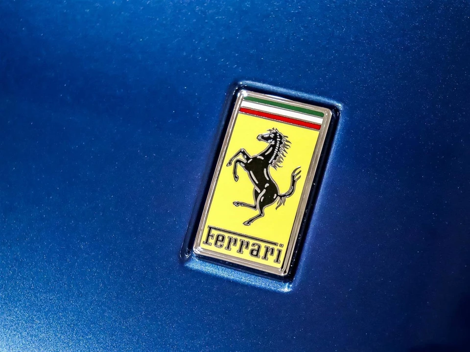 2022 Ferrari Roma - Image 16 of 26