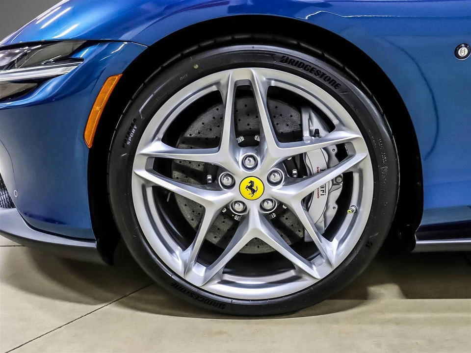2022 Ferrari Roma - Image 17 of 26