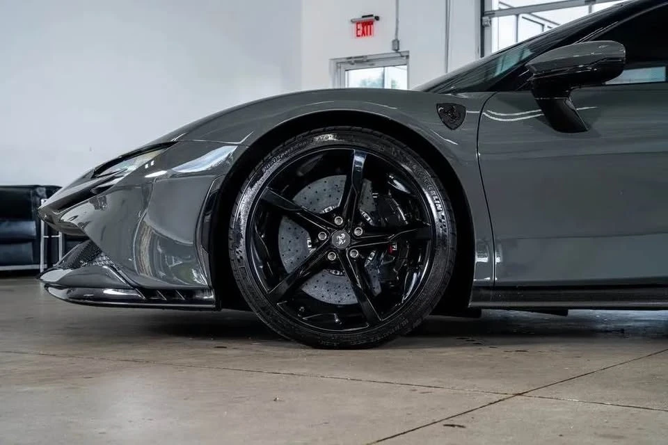 2022 Ferrari SF90 Stradale - Image 5 of 8