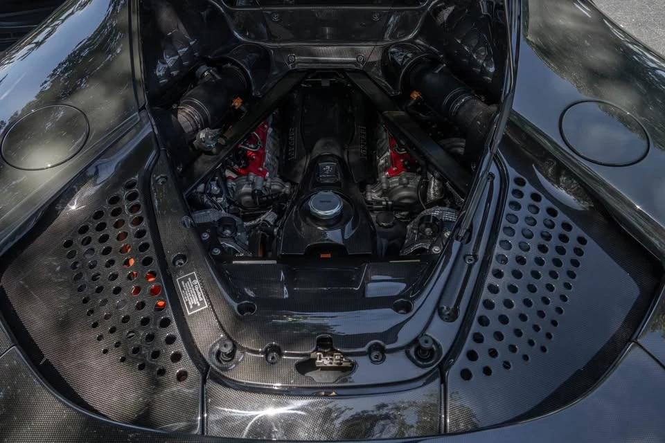2022 Ferrari SF90 Stradale - Image 9 of 14