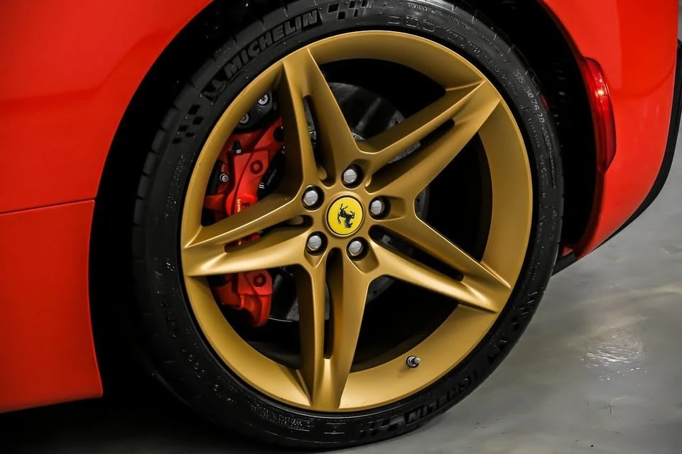 2022 Ferrari SF90 Spider - Image 19 of 20