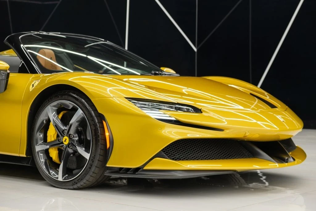 2022 Ferrari SF90 Spider - Image 6 of 21