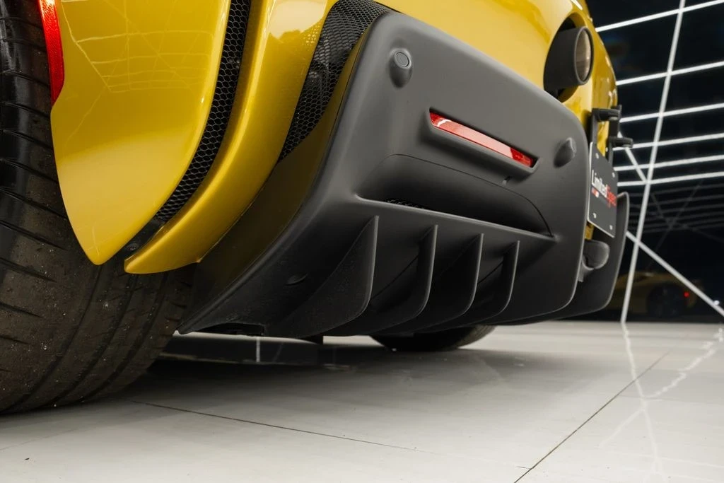 2022 Ferrari SF90 Spider - Image 18 of 21