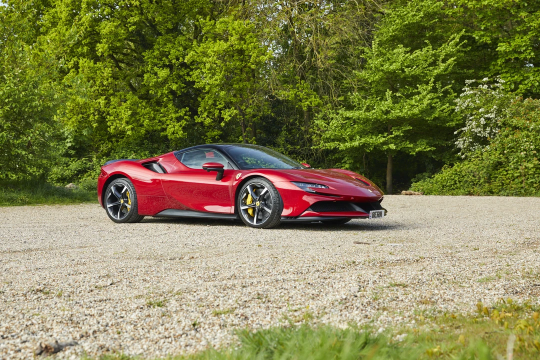 2022 Ferrari SF90 Spider - Image 10 of 31