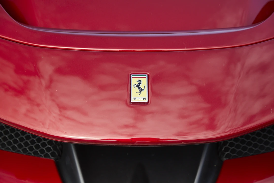 2022 Ferrari SF90 Spider - Image 18 of 31