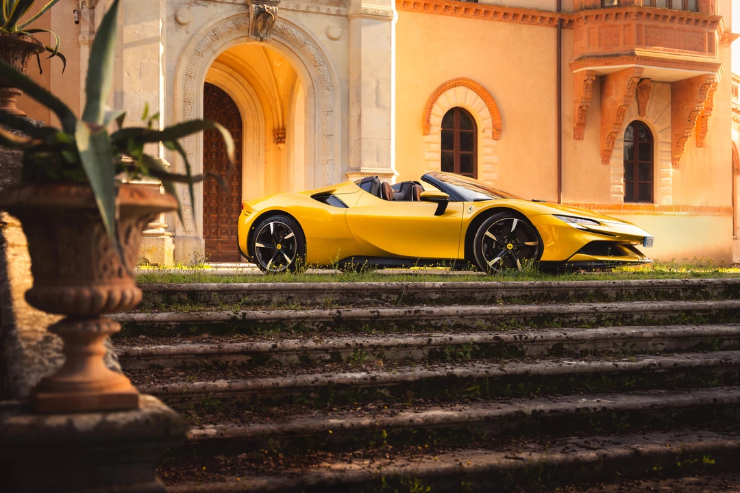 2022 Ferrari SF90 Spider - Image 14 of 31