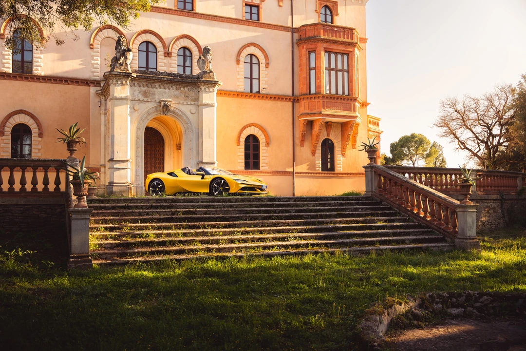 2022 Ferrari SF90 Spider - Image 18 of 31
