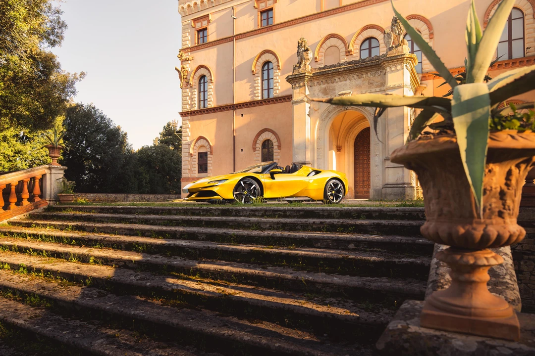 2022 Ferrari SF90 Spider - Image 19 of 31
