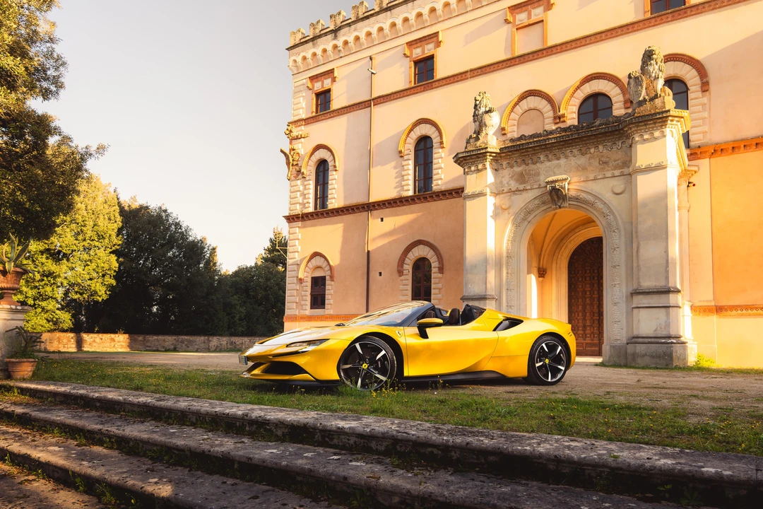 2022 Ferrari SF90 Spider - Image 21 of 31