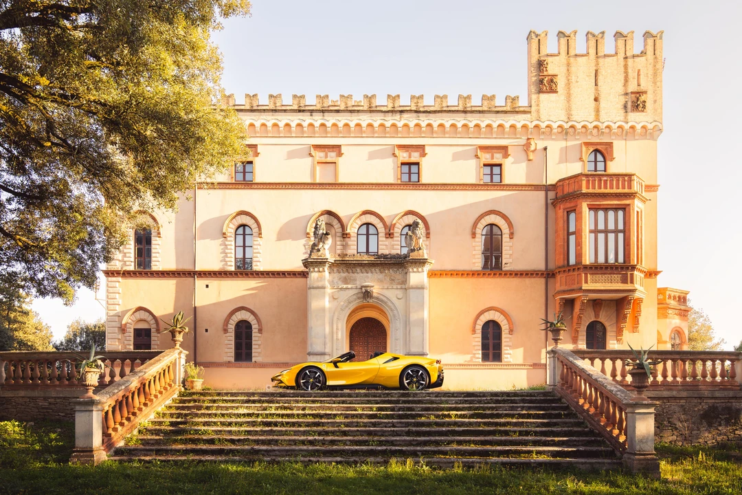 2022 Ferrari SF90 Spider - Image 23 of 31
