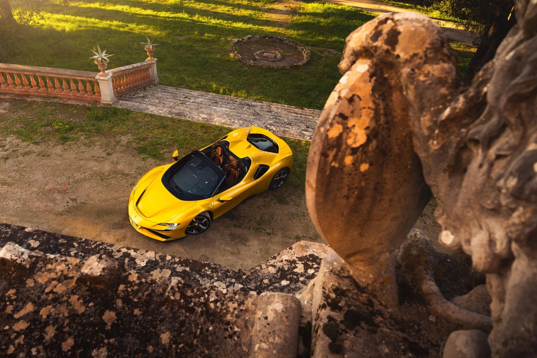 2022 Ferrari SF90 Spider - Image 29 of 31