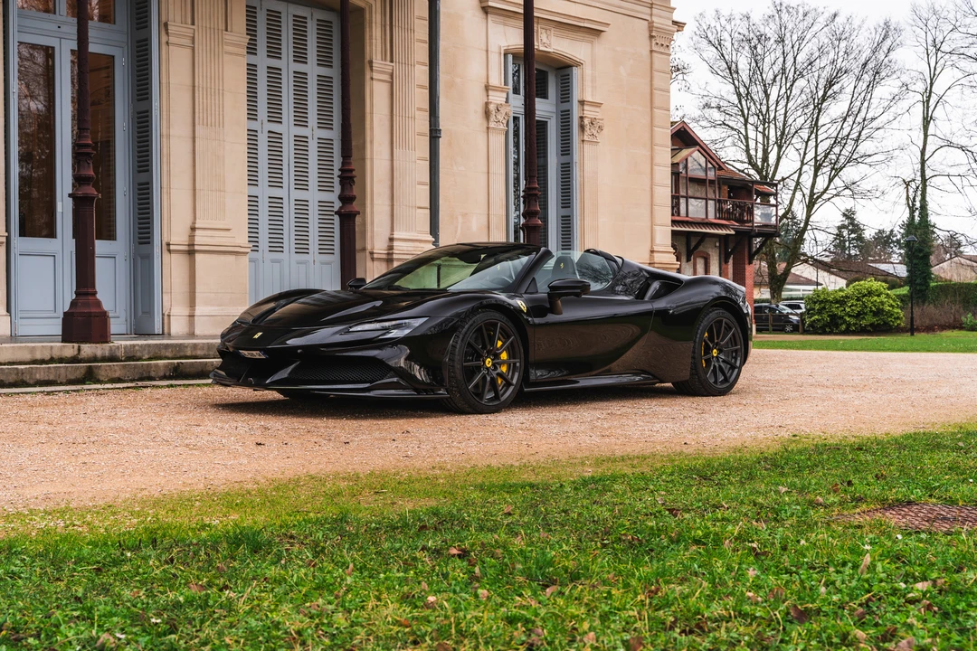 2022 Ferrari SF90 Spider - Image 3 of 31