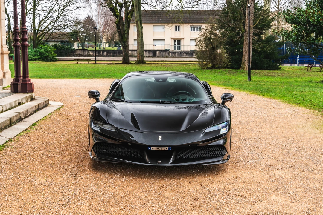 2022 Ferrari SF90 Spider - Image 10 of 31