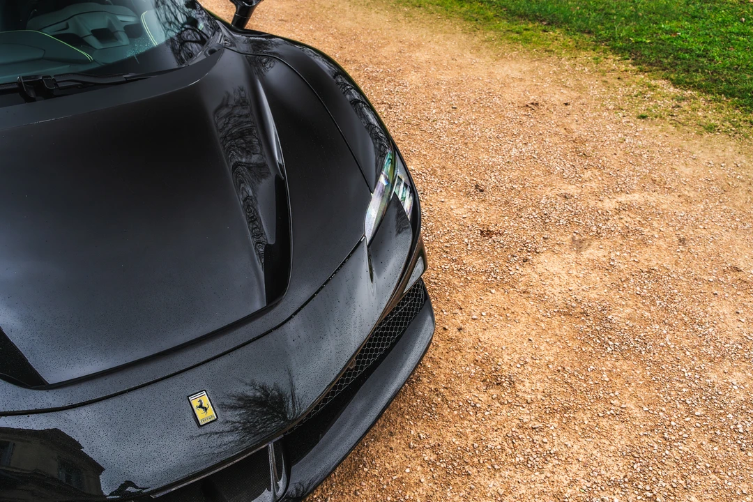2022 Ferrari SF90 Spider - Image 20 of 31