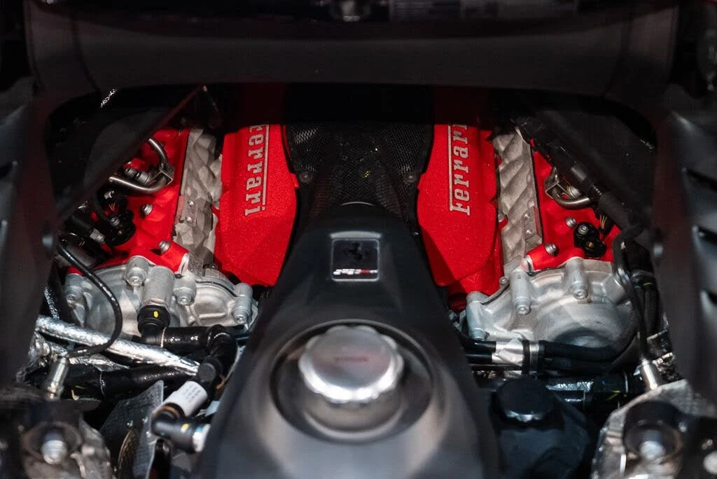 2022 Ferrari SF90 Spider - Image 18 of 31