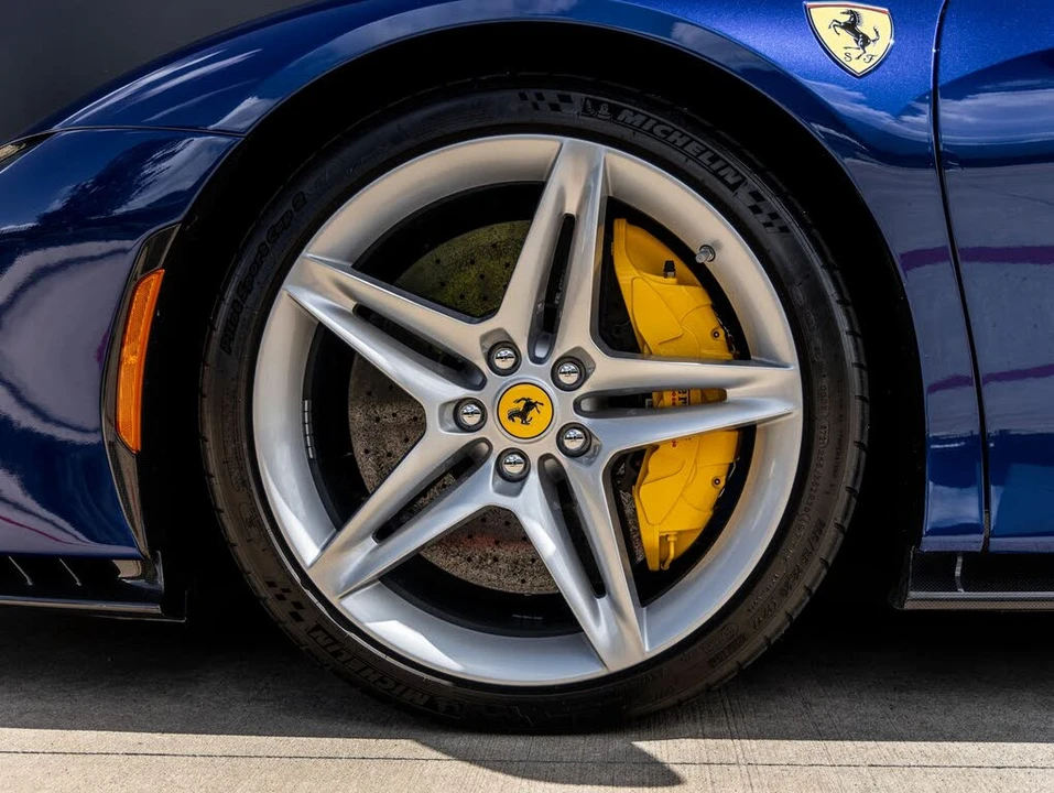 2022 Ferrari SF90 Spider - Image 18 of 31