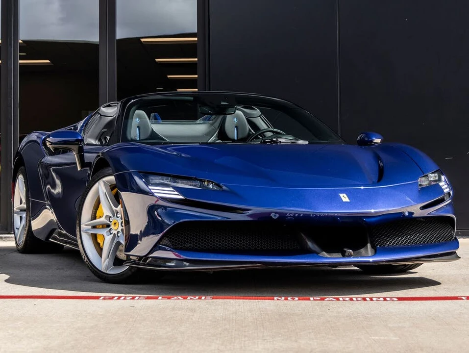 2022 Ferrari SF90 Spider - Image 2 of 31