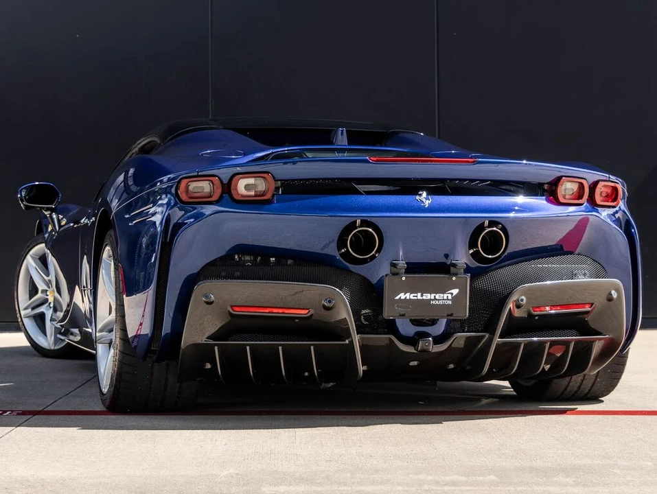 2022 Ferrari SF90 Spider - Image 6 of 31