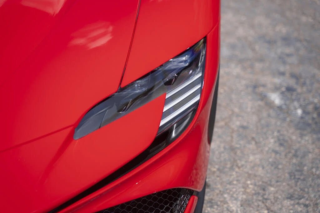 2022 Ferrari SF90 Spider - Image 23 of 31