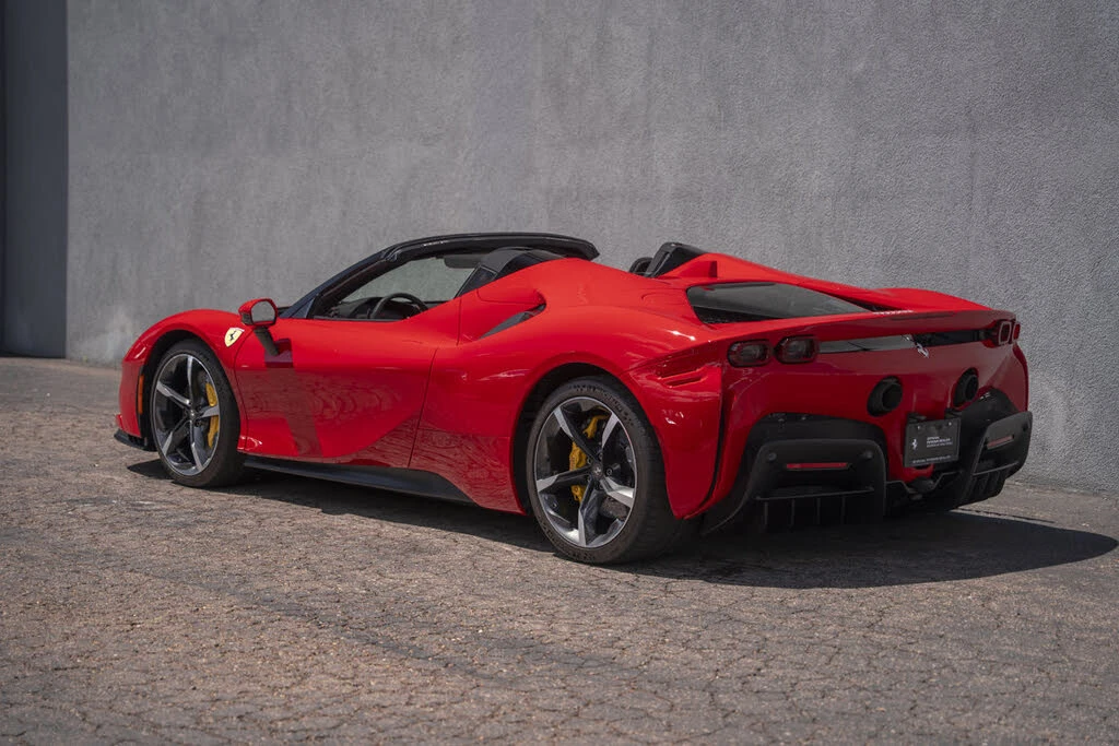 2022 Ferrari SF90 Spider - Image 4 of 31