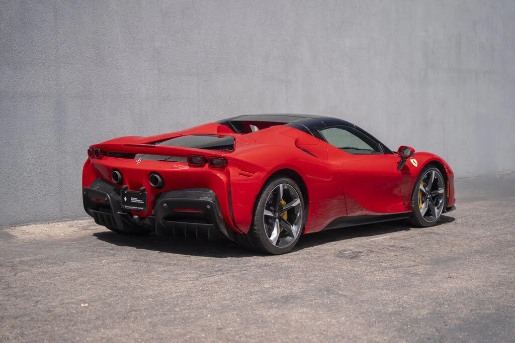 2022 Ferrari SF90 Spider - Image 11 of 31