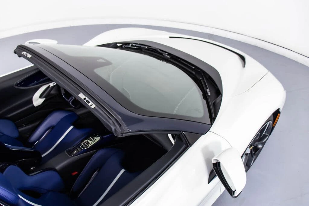 2022 Ferrari SF90 Spider - Image 19 of 31