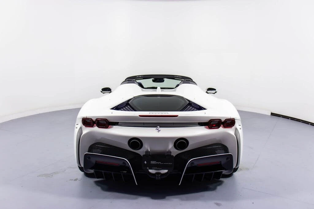 2022 Ferrari SF90 Spider - Image 7 of 31
