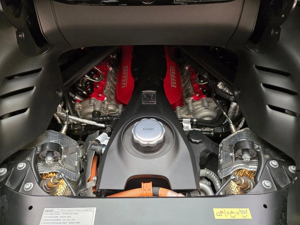 2022 Ferrari SF90 Spider - Image 20 of 31