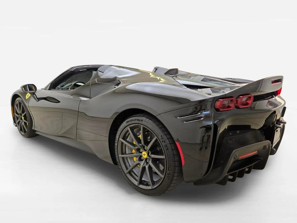 2022 Ferrari SF90 Spider - Image 11 of 31