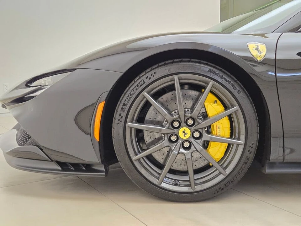 2022 Ferrari SF90 Spider - Image 13 of 31