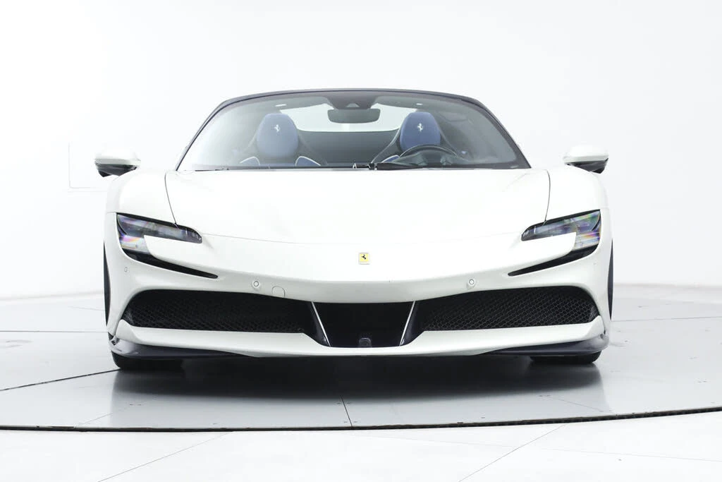 2022 Ferrari SF90 Spider - Image 13 of 31