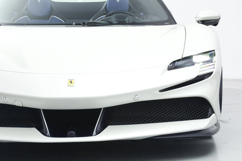 2022 Ferrari SF90 Spider - Image 15 of 31