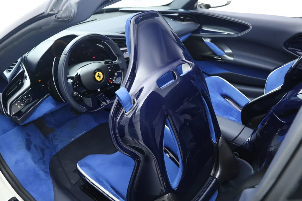 2022 Ferrari SF90 Spider - Image 28 of 31