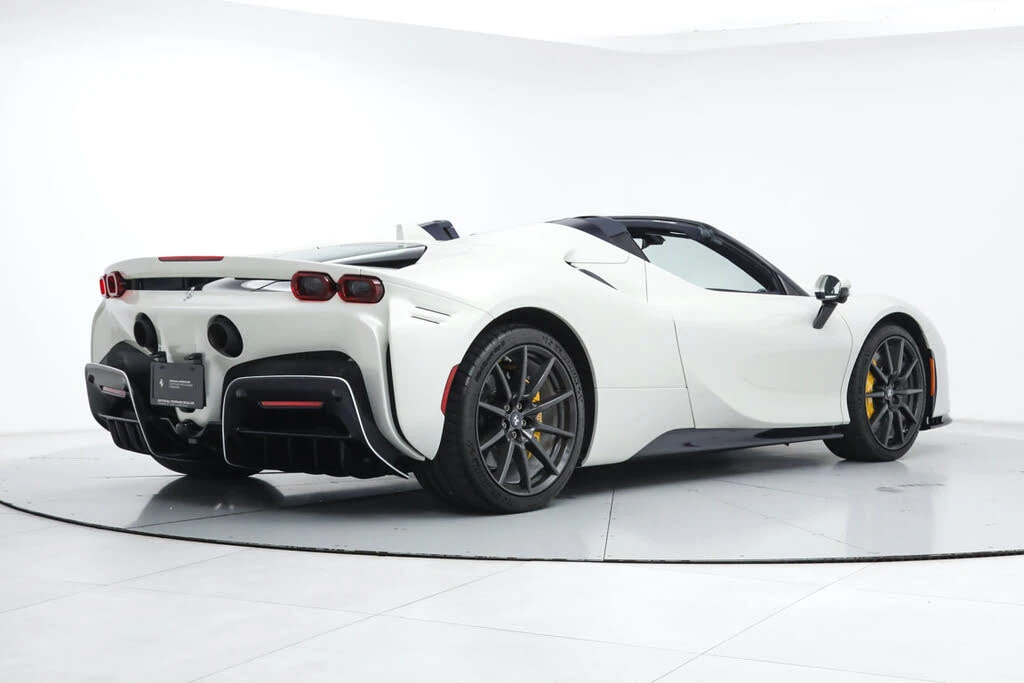 2022 Ferrari SF90 Spider - Image 3 of 31