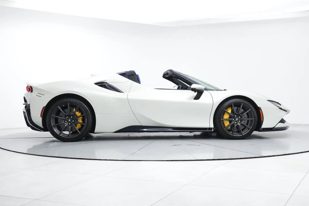 2022 Ferrari SF90 Spider - Image 10 of 31