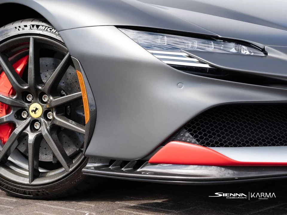 2022 Ferrari SF90 Spider - Image 13 of 31